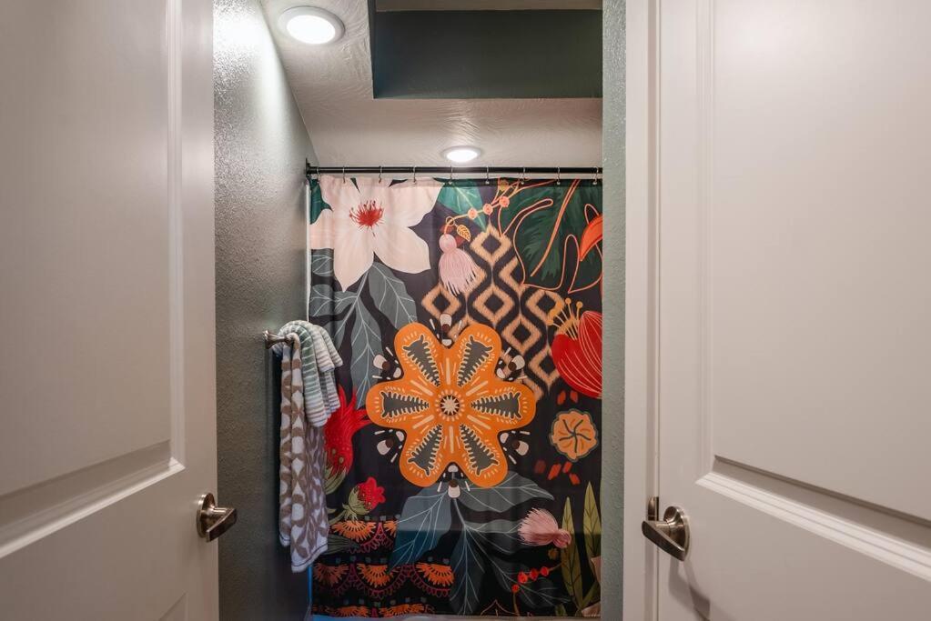 Pet Friendly Boho Condo With Pool--Fitness Center--Next To The Branson Landing--Close To Convention Center And Kanakuk Eksteriør billede