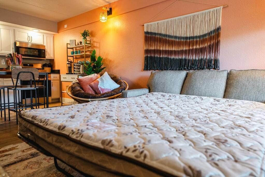 Pet Friendly Boho Condo With Pool--Fitness Center--Next To The Branson Landing--Close To Convention Center And Kanakuk Eksteriør billede