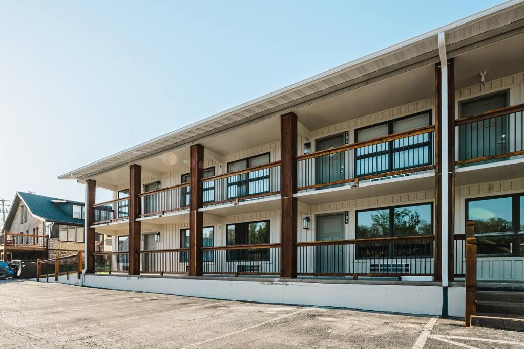 Pet Friendly Boho Condo With Pool--Fitness Center--Next To The Branson Landing--Close To Convention Center And Kanakuk Eksteriør billede